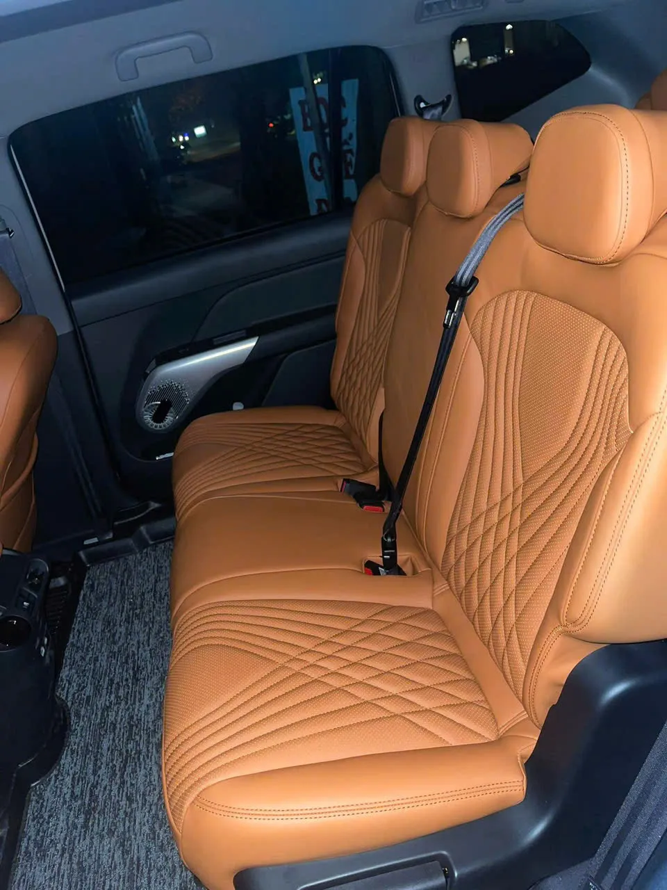 Ghế VinFast Limo Green